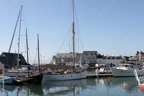 le port de Saint-Vaast-la-Hougue dans le Cotentin,Manche,Normandie