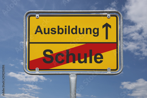 Ende Schule, Anfang Ausbildung  photo