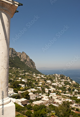 Blick von der Aussichtsterrasse an der Piazza Umberto I, Insel Capri, Provinz Neapel, Napoli, Kampanien, Campagna, Italien, Italia