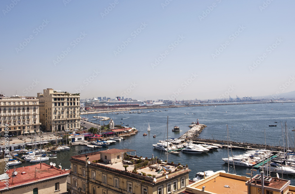 Blick vom Castel dell'Ovo auf den Hafen, Neapel, Napoli, Kampanien, Campagna, Italien, Italia