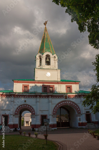 Wallpaper Mural Architecture of royal Russia in Moscow Torontodigital.ca