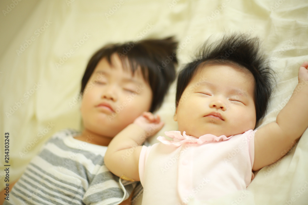 眠る子供たち 眠る子供たち