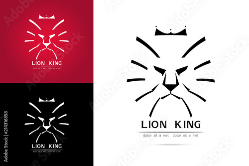 Fototapeta Naklejka Na Ścianę i Meble -  Lion head logo vector