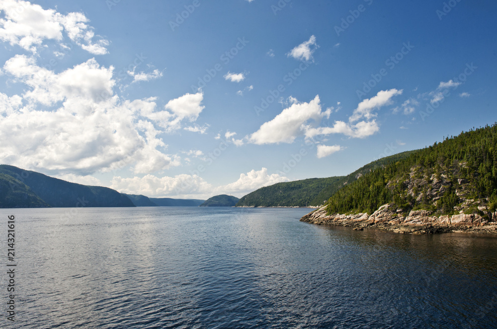 Blick in den Fjord Saguenay, Tadoussac, Region Charlevoix, Parc marin du Saguenay-Saint-Laurent, Provinz Québec, Kanada, Nordamerika