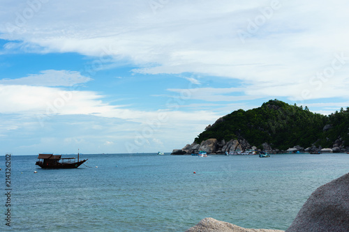View point from top of mountain for see the beach, sea and nature of Ko Tao island of Thailand.