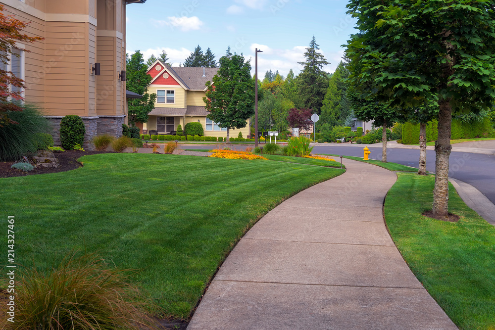 House Green Grass Lawn Front Yard Freshly Mowed House Green Grass Lawn Front Yard Freshly Mowed