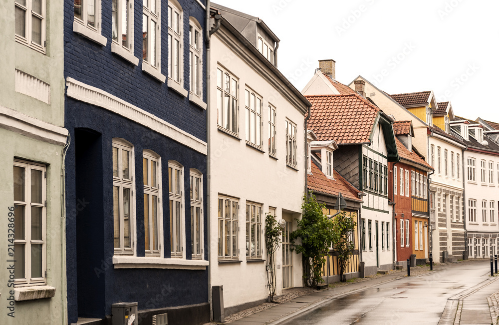 Historische Wohnhäuser in der Altstadt von Aalborg, Jütland, Dänemark