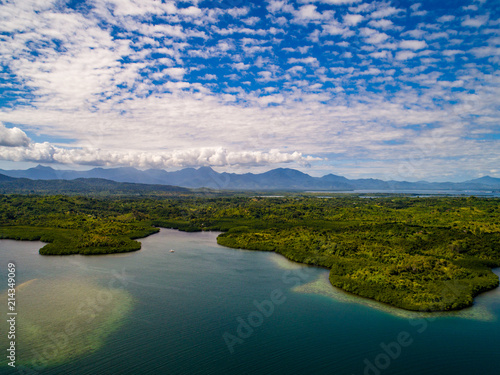 Tropical beach in the Philippines - South East Asia © Amedee