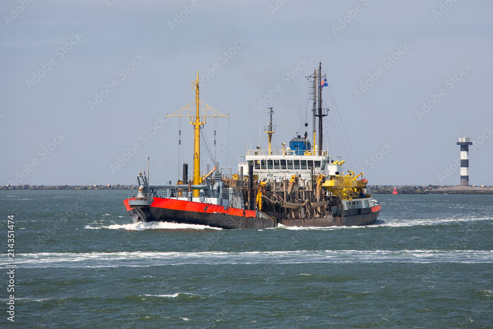 Φωτογραφία Dredge ship sailing in Dutch harbor Rotterdam, biggest seaport of Europe