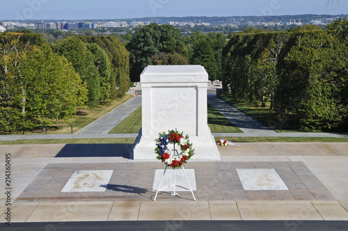 Obraz na plátně Tomb of the Unknowns, Arlington National Cemetery, Arlington County, Virginia, U