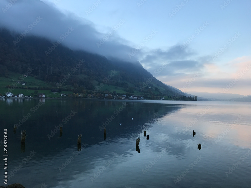 Naklejka premium See in der Schweiz