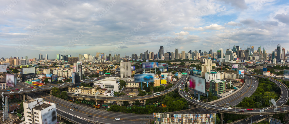 Fototapeta premium Metropolitan Bangkok City downtown cityscape urban skyline Thailand