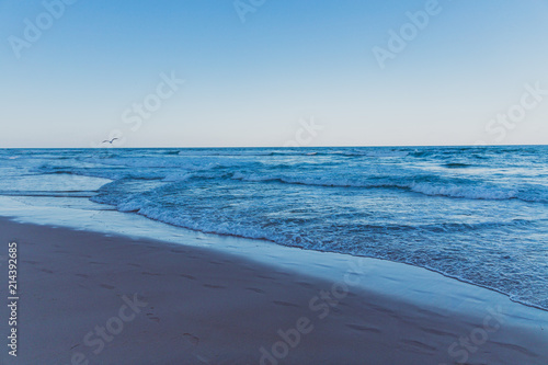 Fototapeta Naklejka Na Ścianę i Meble -  blue tones waves from the Pacific Ocean shot in Queensland, Australia