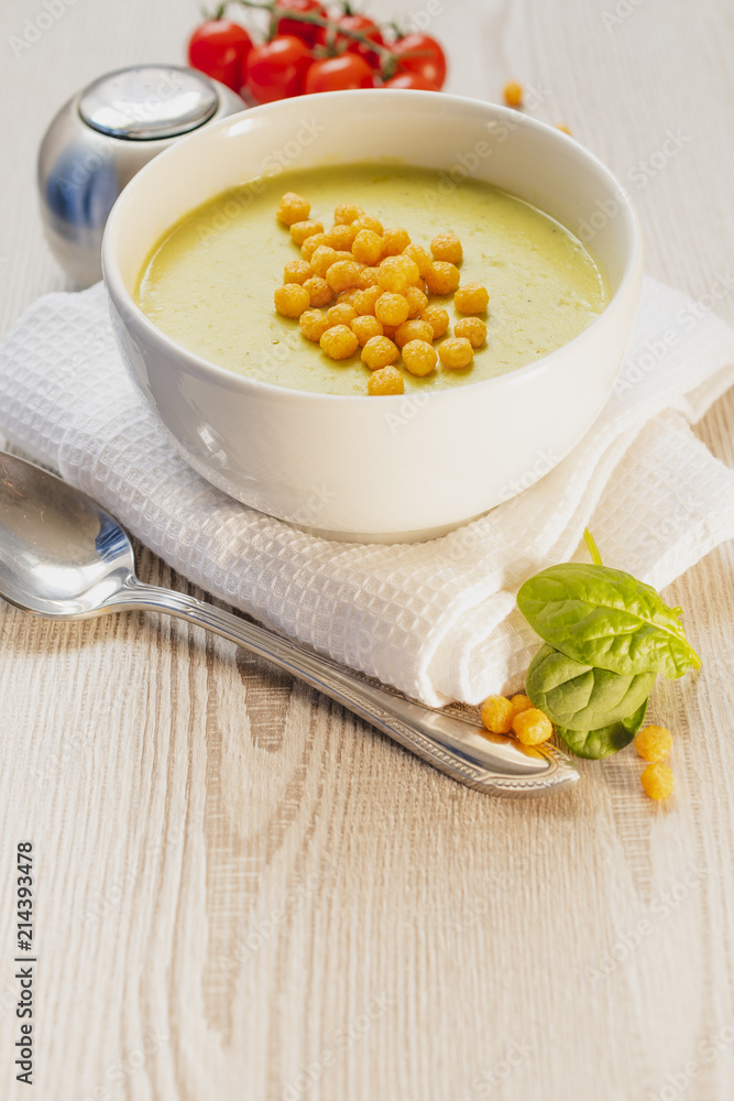 Spinach soup with croutons Spinach soup with croutons