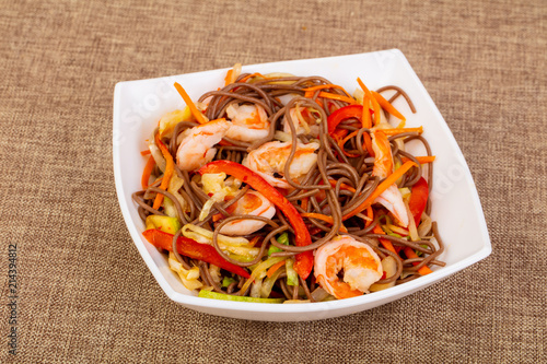 Soba noodle with prawn and vegeetables