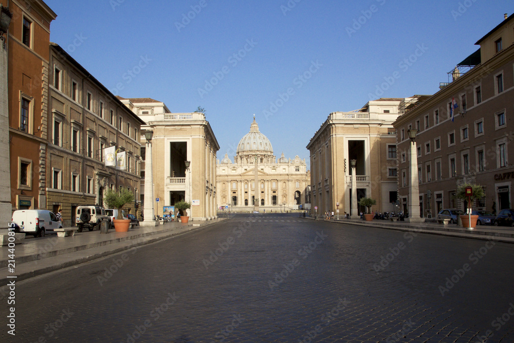 WALKING IN ROME