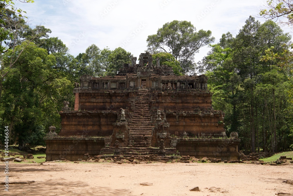 Phimeanakas Temple in Angkor Thom, Angkor Wat, Cambodia　ピミアナカス　カンボジア　アンコール遺跡群　アンコール・トム　ヒンドゥー教寺院　