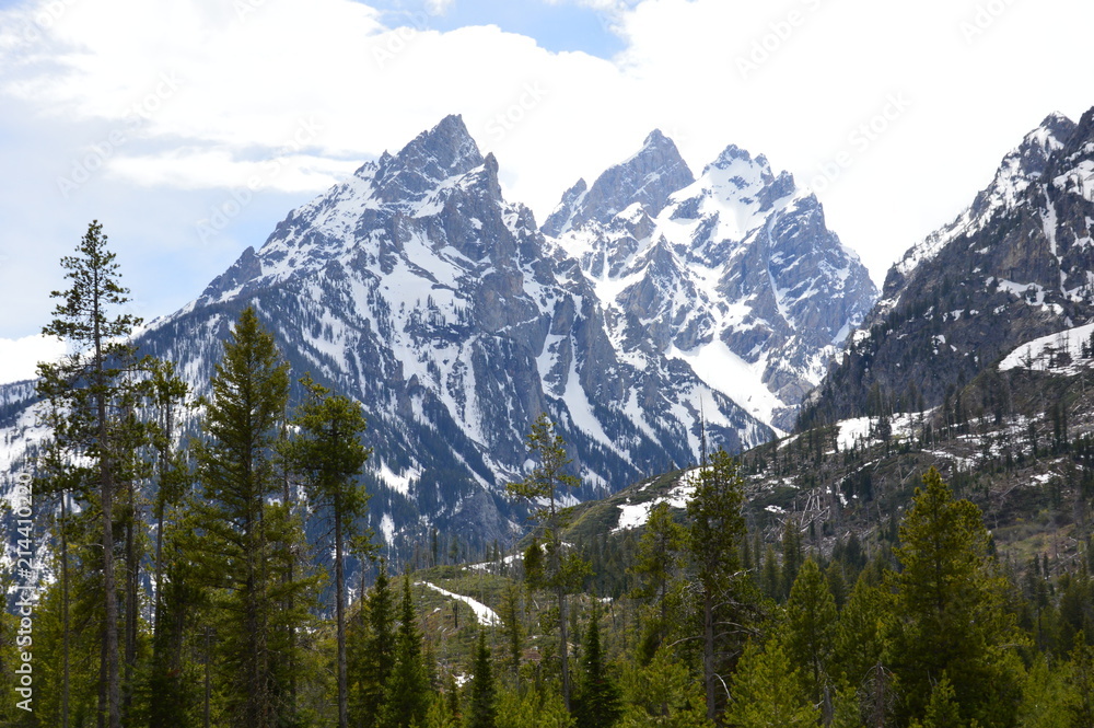 Φωτογραφία Grand Teton National Park, Wyoming mountain peaks covered in snow