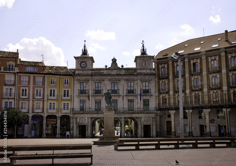 Plaza Mayor, Burgos, Kastilien, Spanien, in der MItte das Rathaus