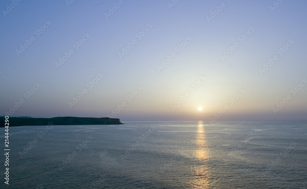 Sonnenuntergang am Felsvorsprung Punta del Dichoso, Suances an der GrŸnen KŸste, Costa Verde, Kantabrien, Nordspanien