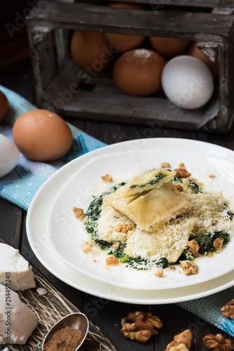 Ravioli with spinach, ricotta and nutmeg