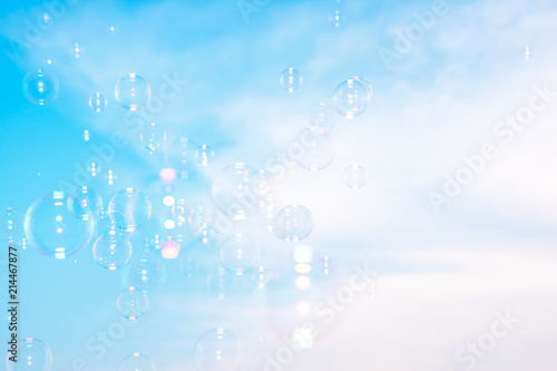 シャボン玉　青空