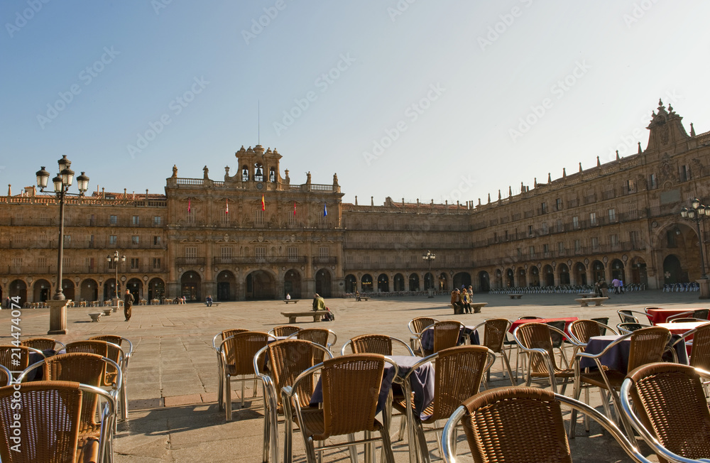 Plaza Mayor, Salamanca, Altkastilien, Castilla-Le—n, Spanien. Errichtet 1755 vom Baumeister Alberto de Churriguera. Einer der grš§ten und bedeutendsten StadtplŠtze der Iberischen Halbinsel. Barock,