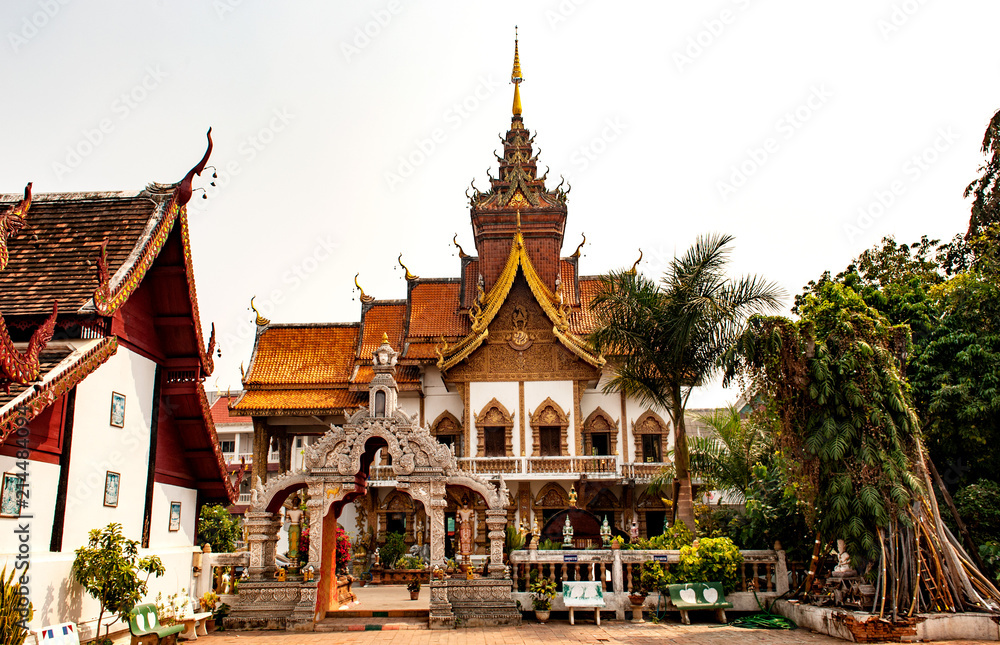 Große Dhamma-Halle im Tempel Wat Buppharam, Chiang Mai, Nordthailand, Südostasien