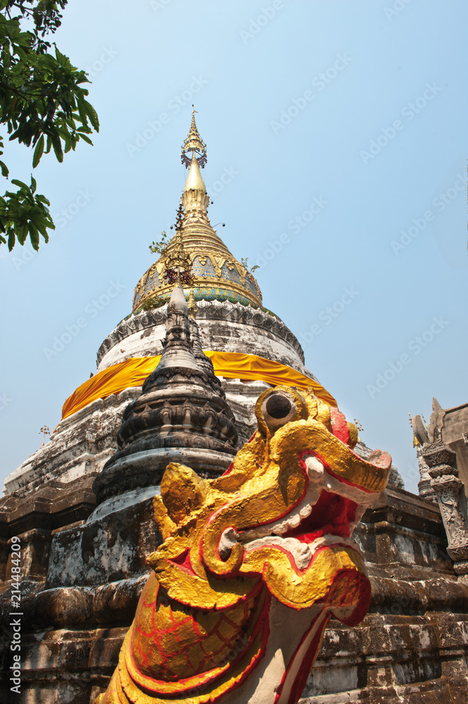 Fototapeta premium Tempel Wat Buppharam, Chiang Mai, Nordthailand, Südostasien