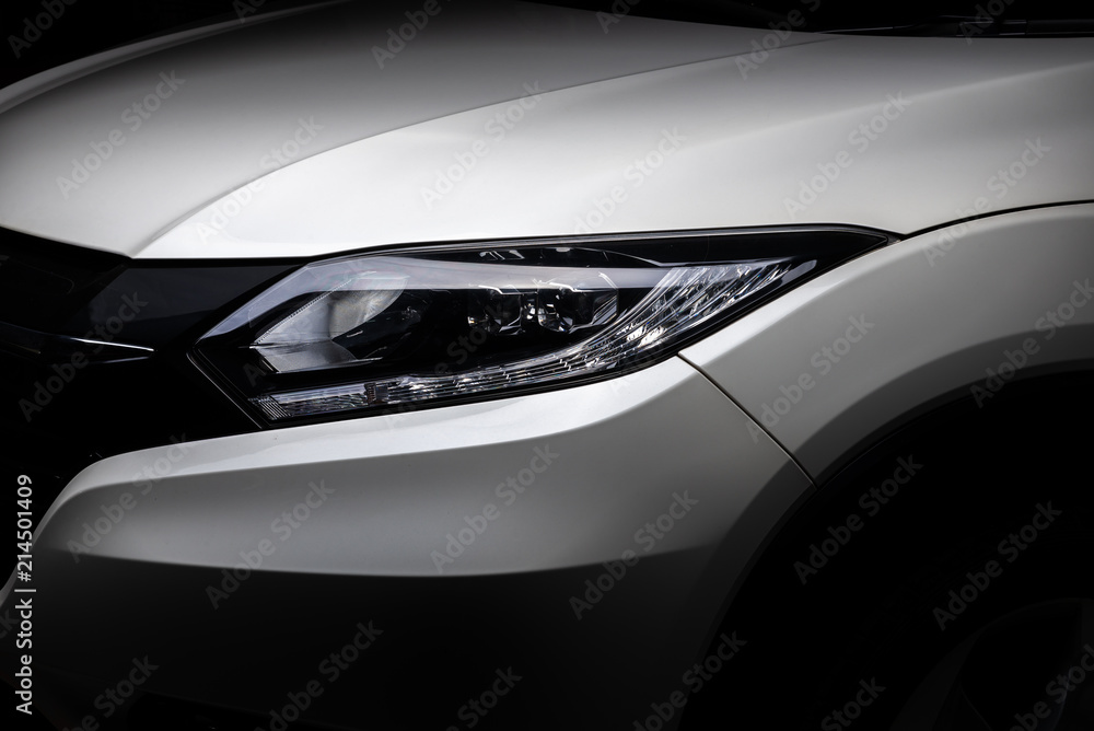 Car detailing series: Clean white car headlights