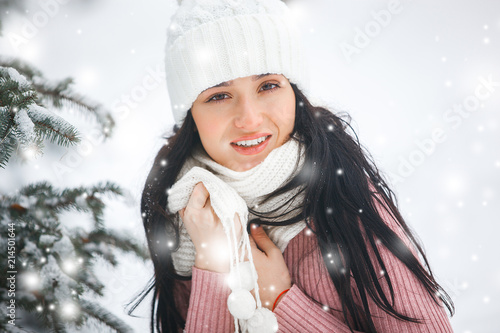 Portrait of young beautiful wiman in winter time