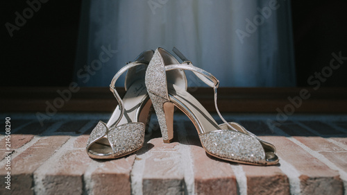 Les chaussures de la mariée photo