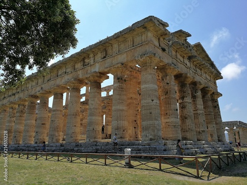 Paestum - Scorcio del Templio di Nettuno photo