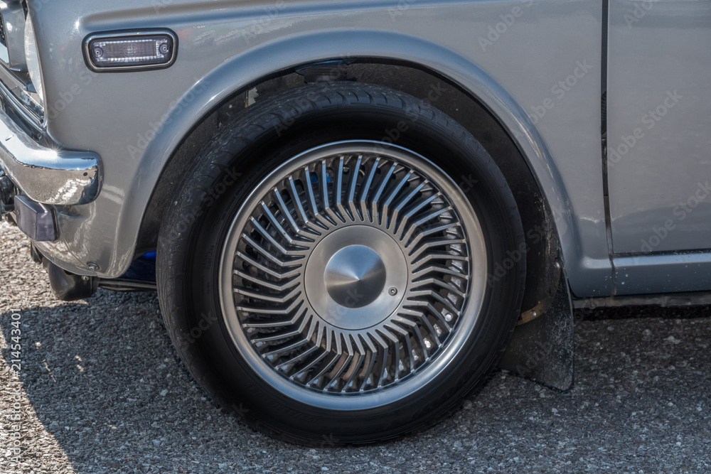 車のホイール old Wheel of the car 車のホイール old Wheel of the car