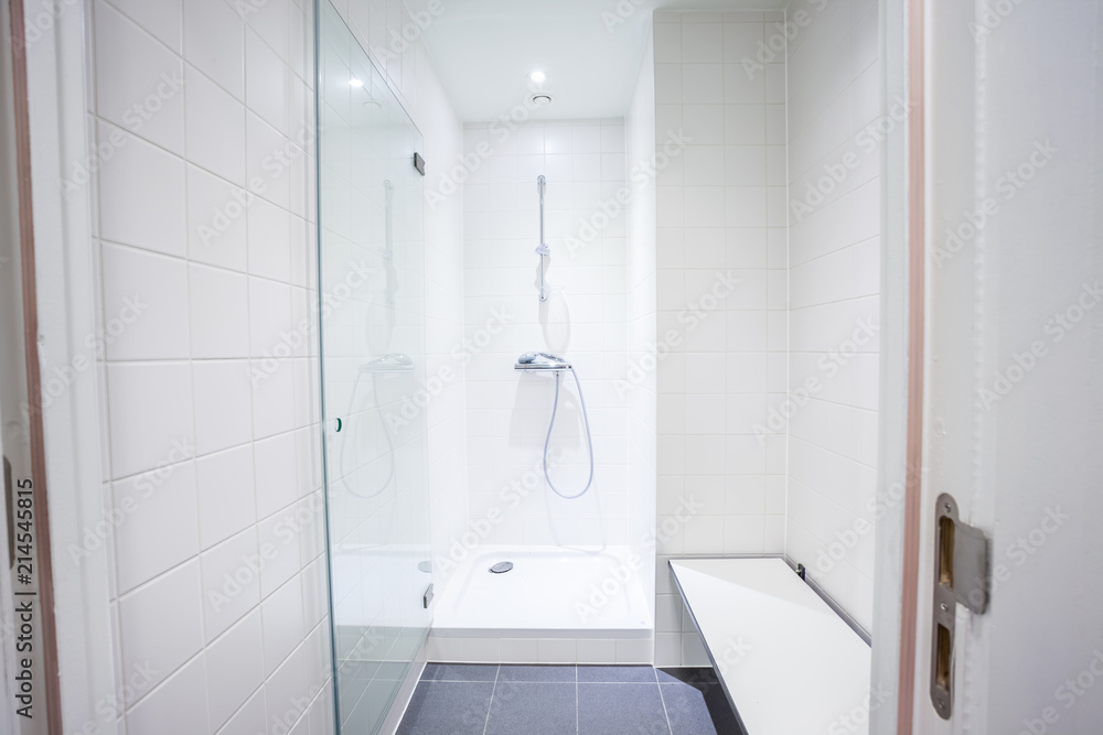 Obraz premium Shower in the bathroom