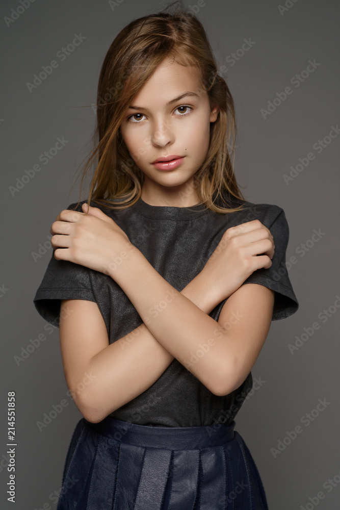 Fototapeta premium Teenager girl posing at camera