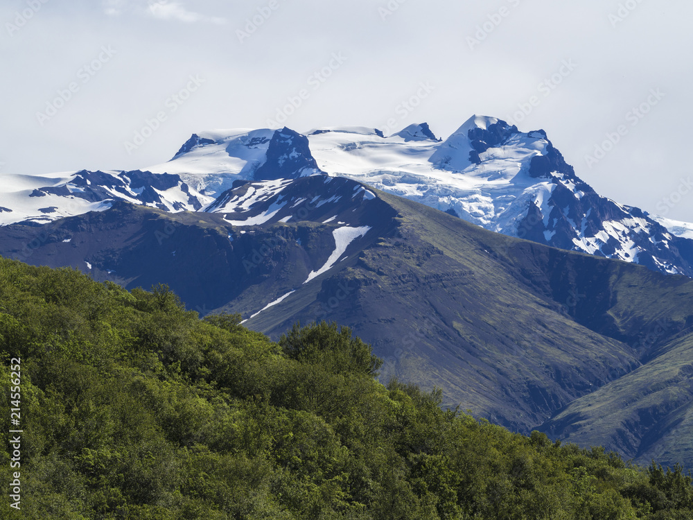 View on top of Hvannadalshnukur peak, highest iceland mountain and green bush, in Vatnajokull National Park View on top of Hvannadalshnukur peak, highest iceland mountain and green bush, in Vatnajokull National Park