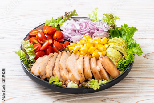 Healthy salad bowl with chicken breast