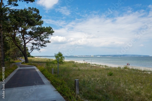 Strandpromenade Binz - Prora auf R  gen