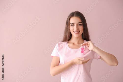 Beautiful woman with pink r...
