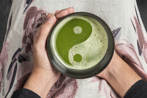 Konstfotografi Ying yang symbol on Japanese Matcha tea