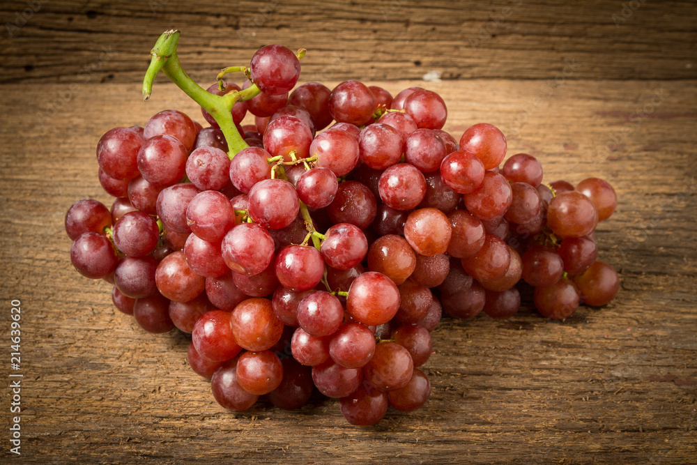 grapes seedless red on old wood grapes seedless red on old wood
