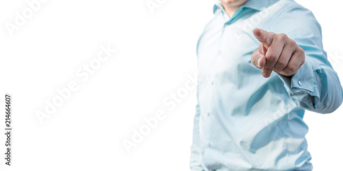 Mann im Hemd mit gestreckten Zeigefinger und Textfreiraum als Vorlage