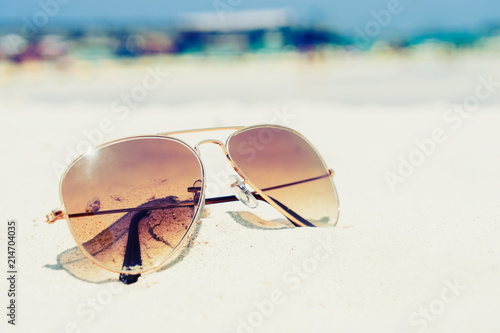 chanel sunglasses 4222