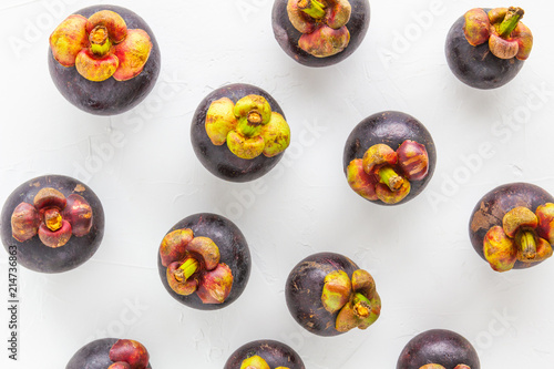 Mangosteen Fruit with top v...
