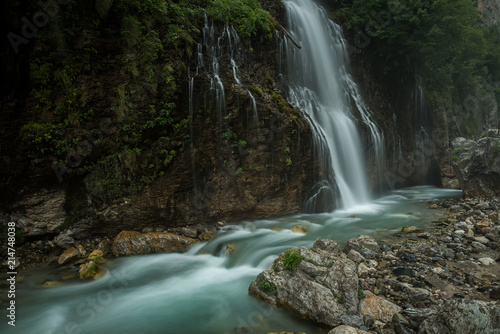 Fototapeta Naklejka Na Ścianę i Meble -  Powerful waterfall Kapuzbasi. Turkey. Aladaglar National Park
