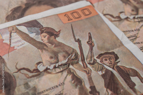 Obraz na płótnie closeup of bank note of cent franc, the french vintage money