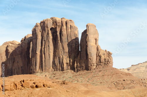 Foto Extreme landscape of Monument Valley in Utah