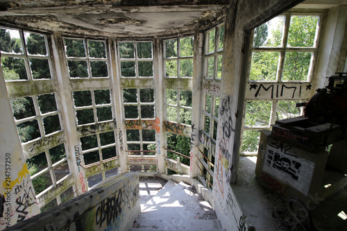 Aincourt - Sanatorium Abandonné photo