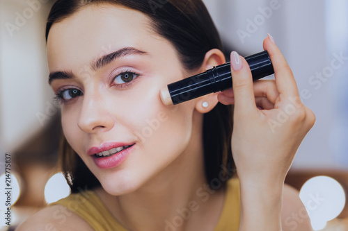 Bild auf Leinwand Concealer stick
